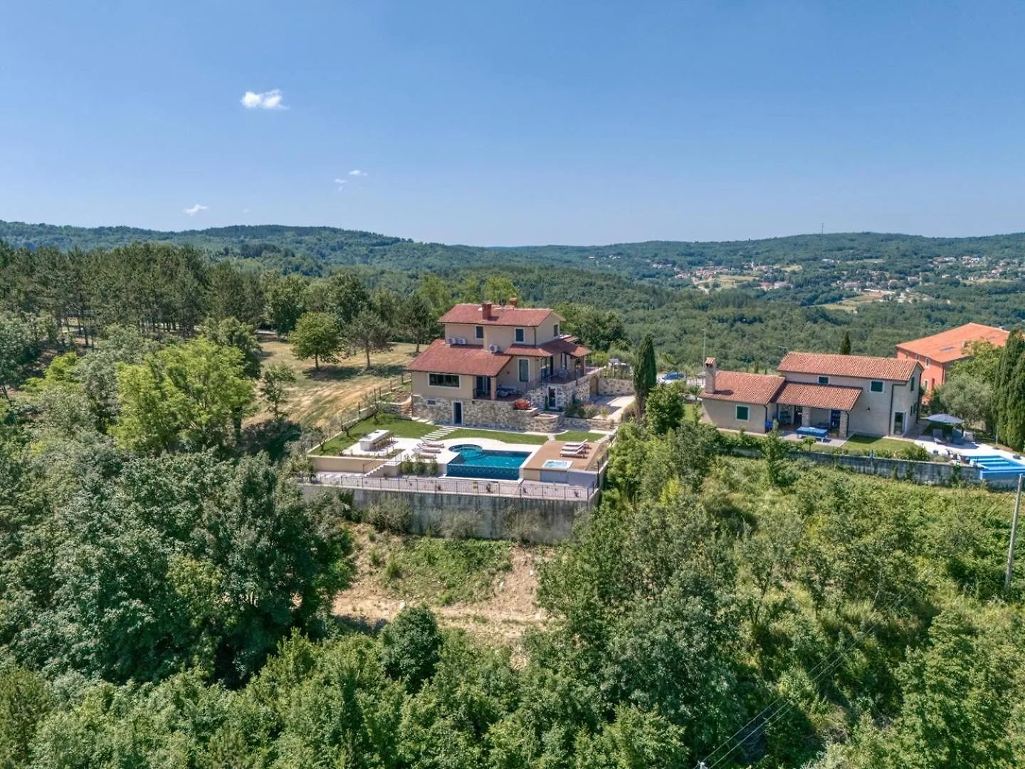 מוטובון Villa Clara Meloni